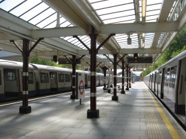 Watford LU Station