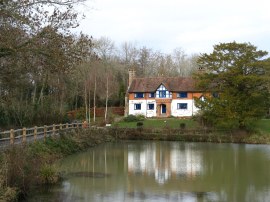 Cottage nr Ardingley College