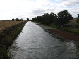 Royal Military Canal by St Rumwold's Church
